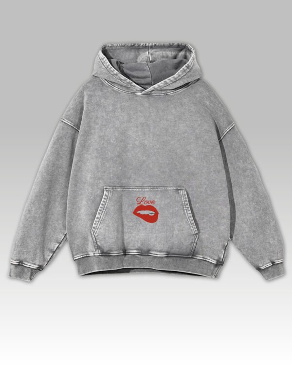 Bluza oversize z kapturem <br>Love z motywem ust <br>Haft, Efekt sprania